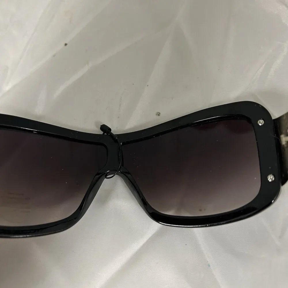 Bundle Of 4 Womens Sunglasses